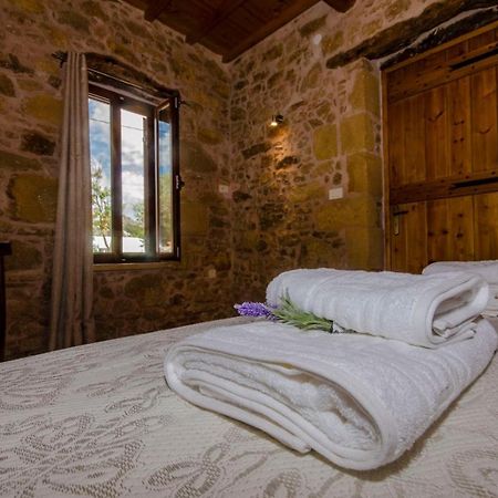 Metochi Traditional House Chrissi Akti Chania Exterior foto