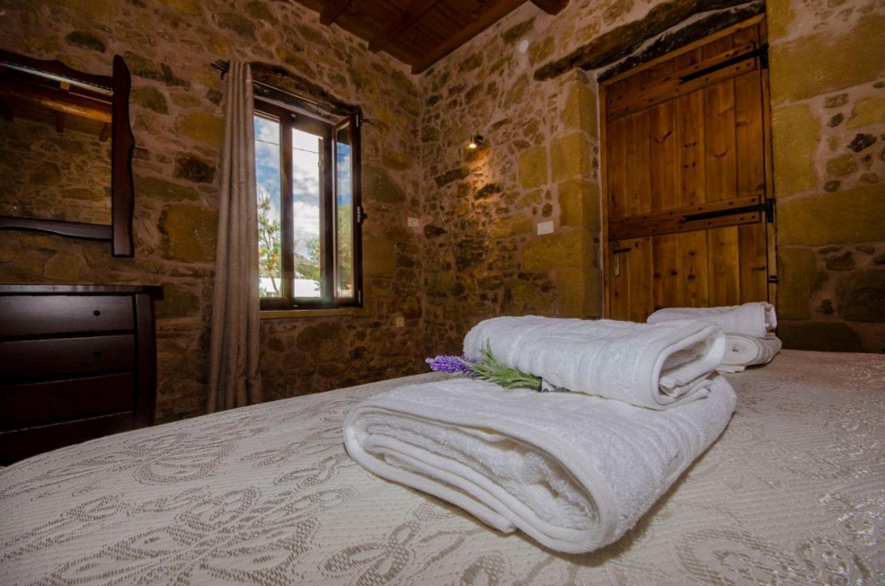 Metochi Traditional House Chrissi Akti Chania Exterior foto