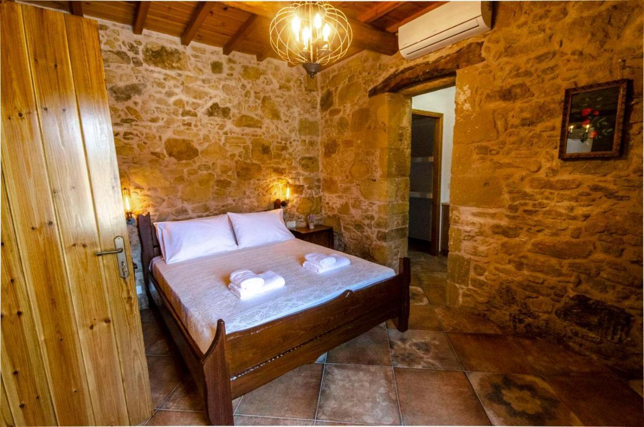 Metochi Traditional House Chrissi Akti Chania Exterior foto