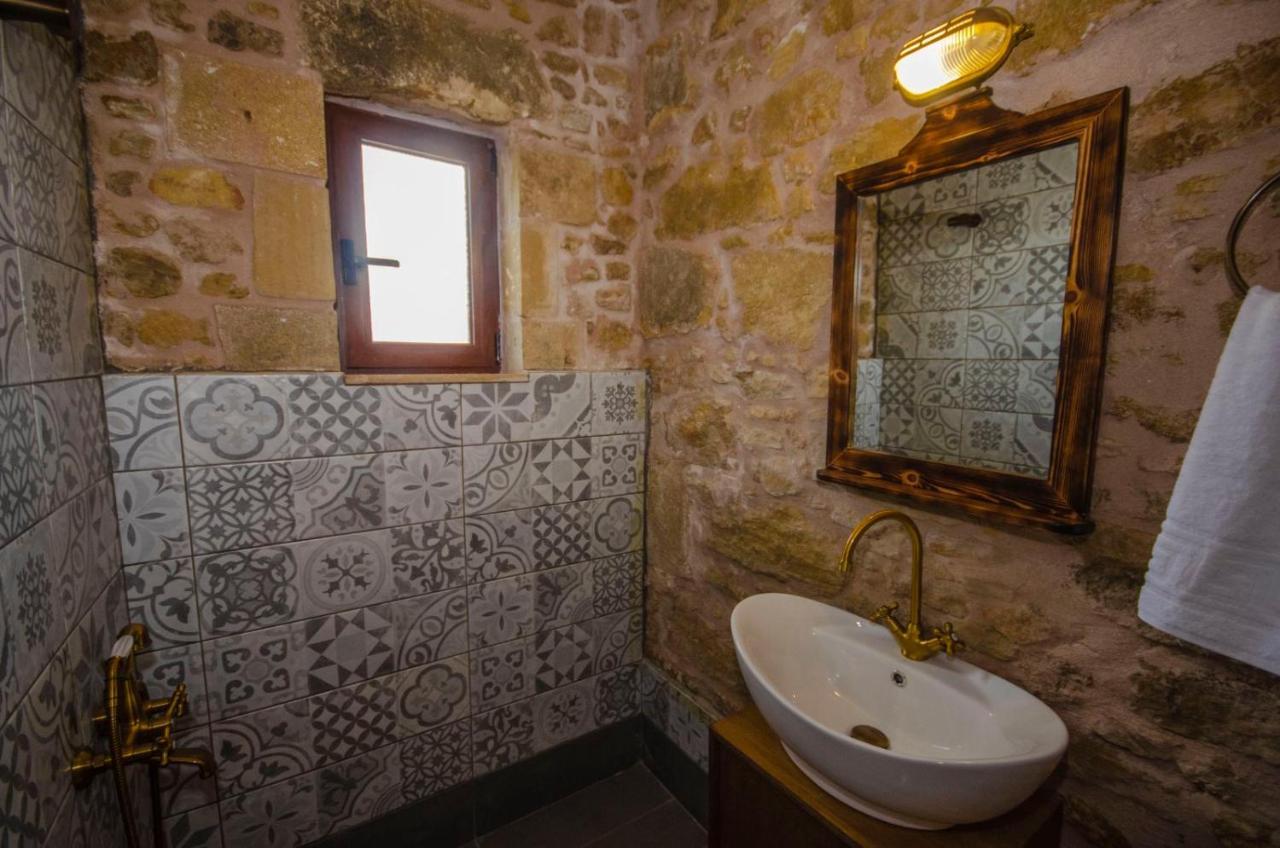 Metochi Traditional House Chrissi Akti Chania Exterior foto