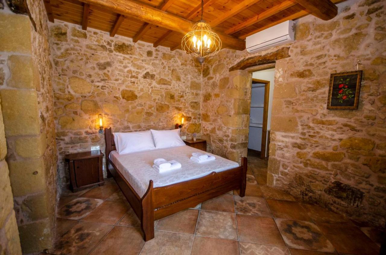 Metochi Traditional House Chrissi Akti Chania Exterior foto
