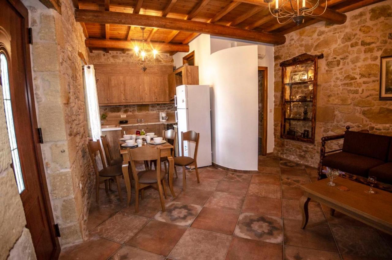 Metochi Traditional House Chrissi Akti Chania Exterior foto